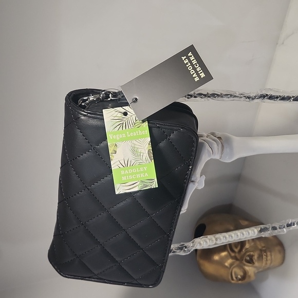 Badgley Mischka Vegan Crossbody NWT - Picture 4 of 8